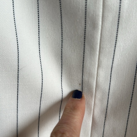 Ann Taylor white pinstripe front slit pencil skirt women’s 8 - Picture 4 of 10
